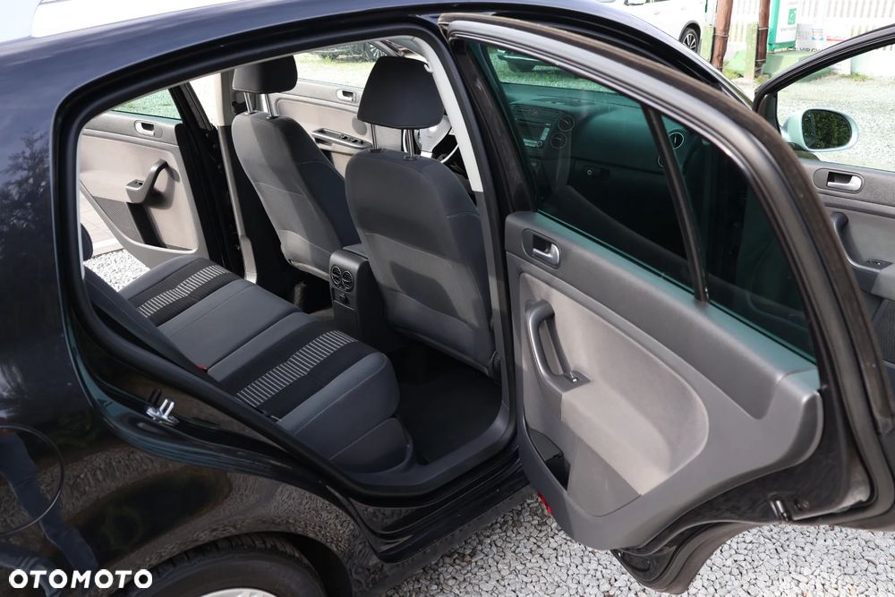 Volkswagen Golf Plus 2.0 TDI United - 13