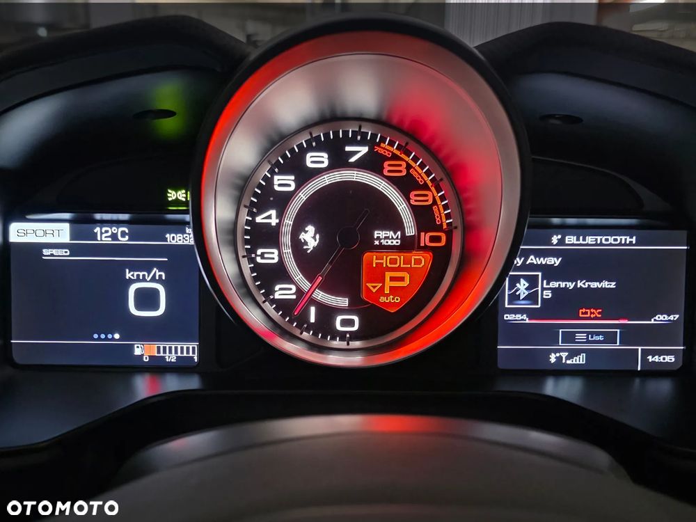 Ferrari Portofino - 10