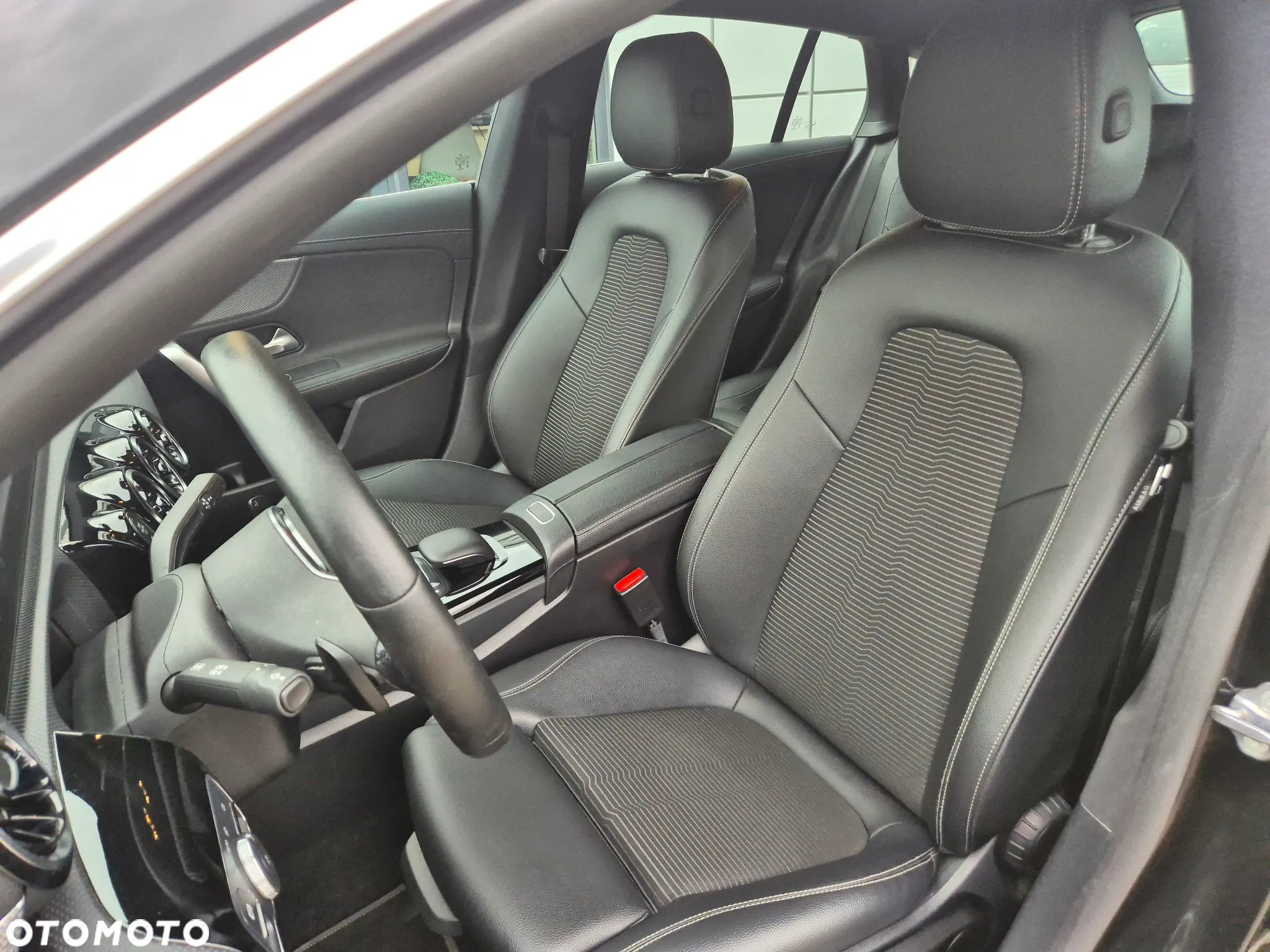 Mercedes-Benz CLA 200 Shooting Brake 7G-DCT Edition 2020 - 37