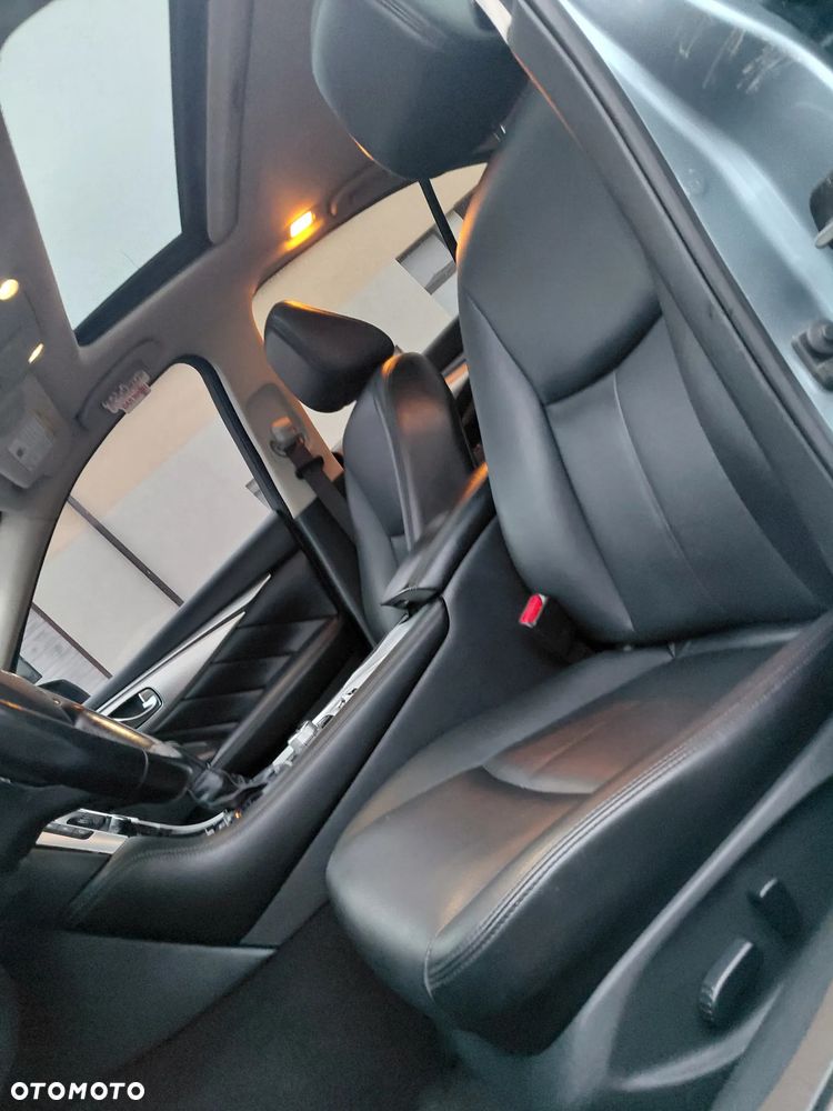 Infiniti Q50 - 8