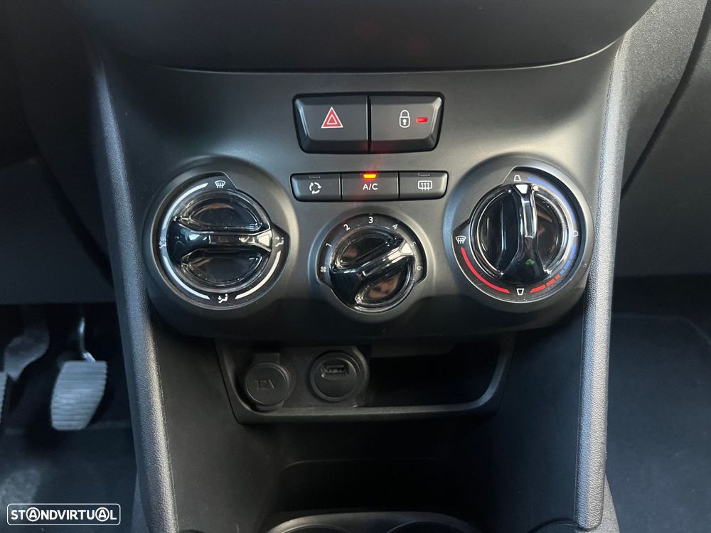 Peugeot 208 1.2 PureTech Signature - 10