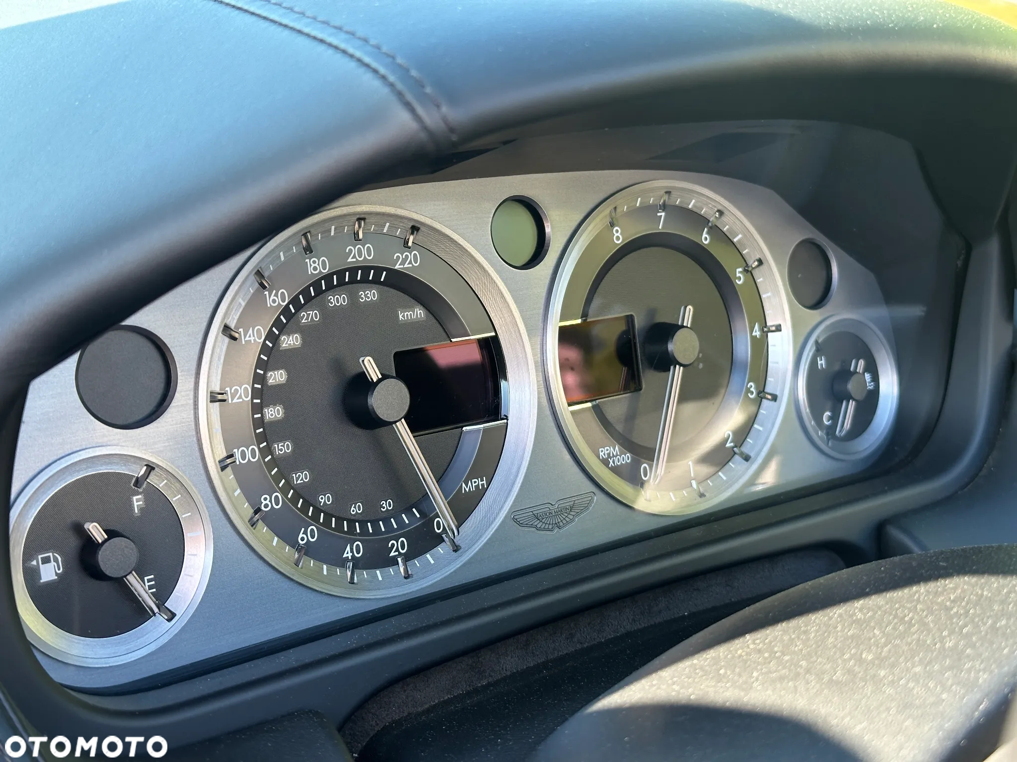 Aston Martin DB9 Volante Touchtronic - 23