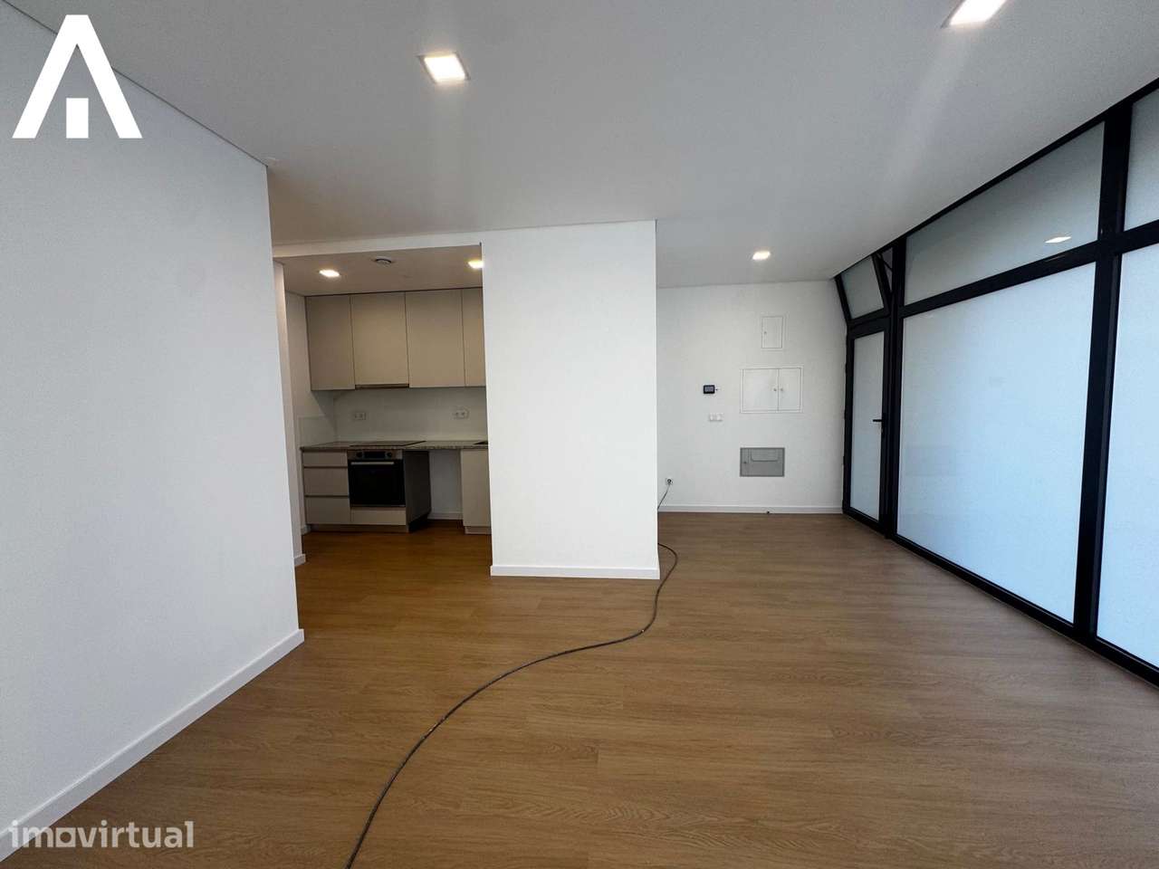 Apartamento T1 - Grande imagem: 2/4