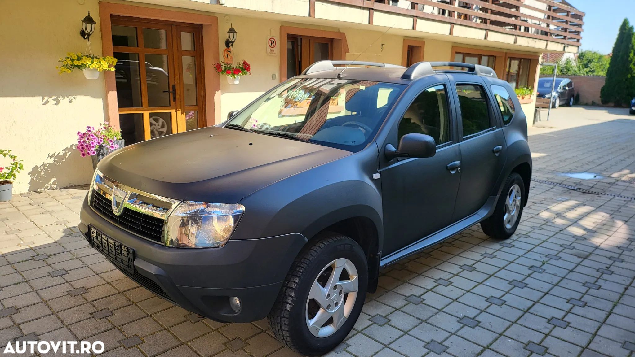 Dacia Duster 1.6 16V 4x4 Ambiance - 1