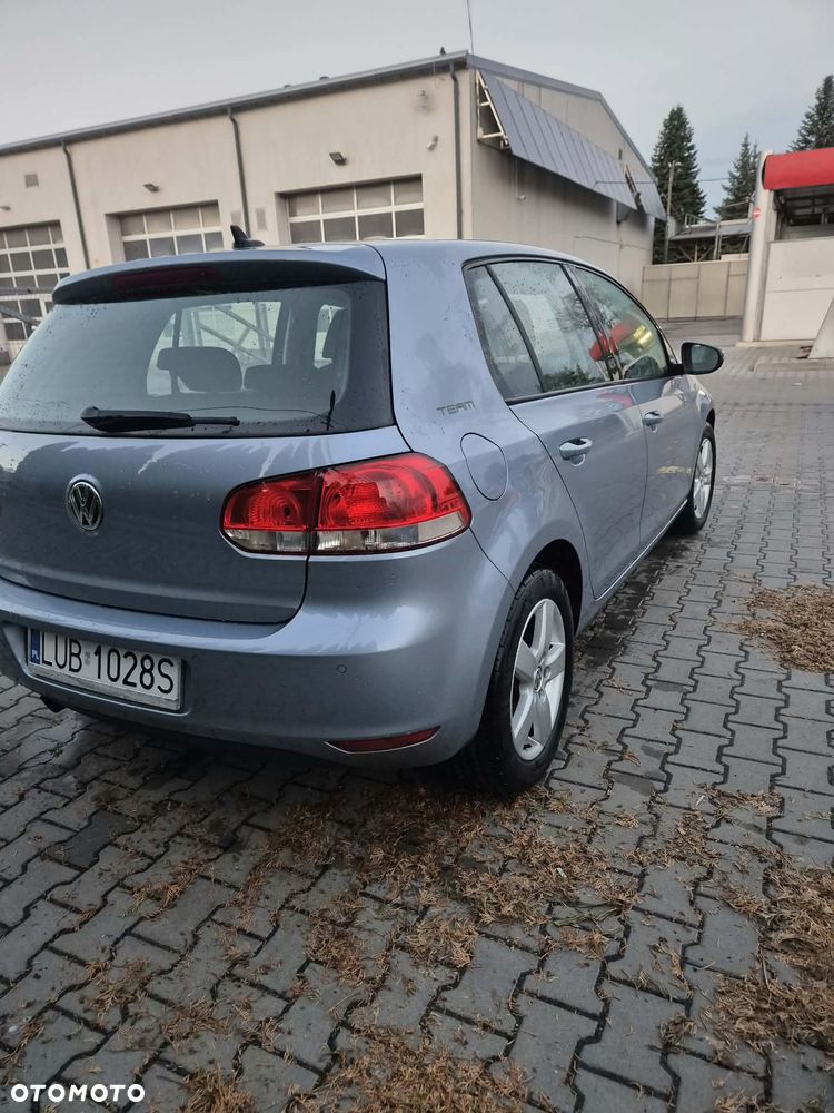 Volkswagen Golf 2011 photo 4
