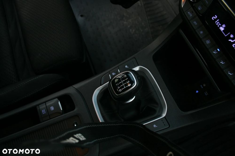 Hyundai i30 1.6 CRDi Style - 19