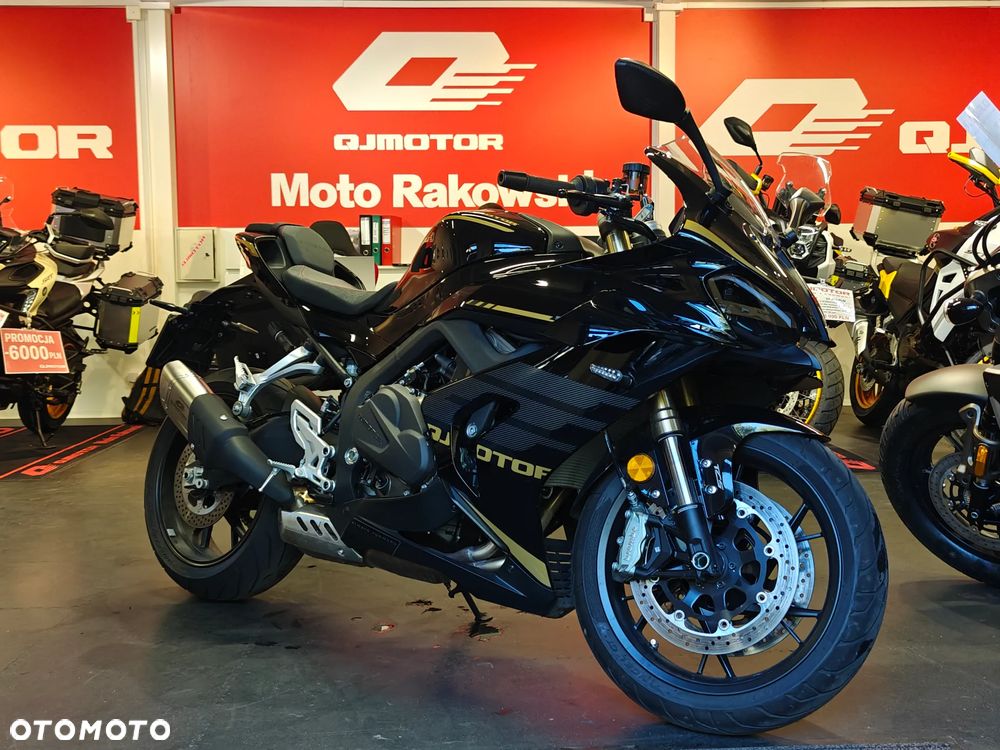 QJMOTOR SRK 800RR - 5