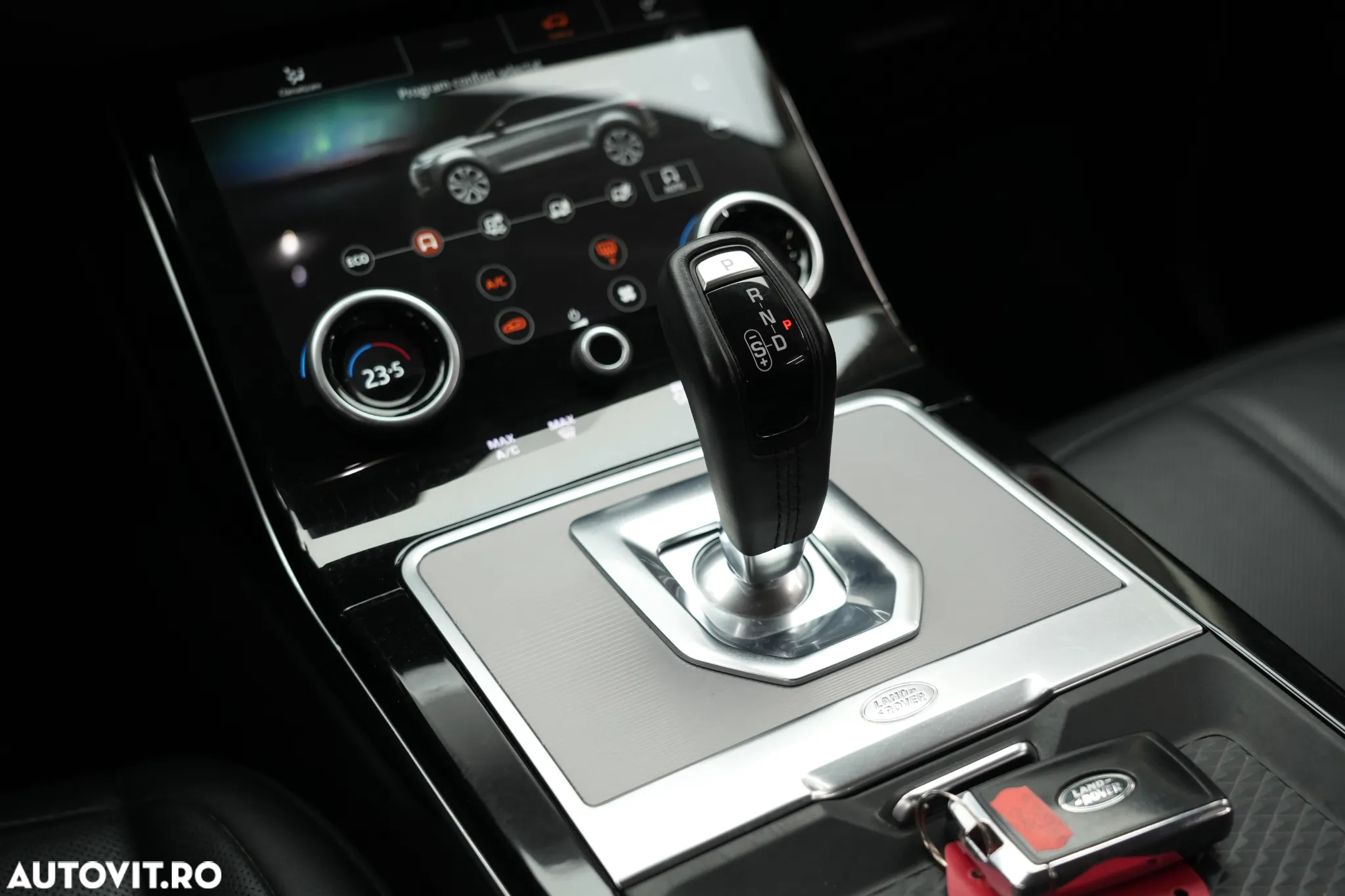 Land Rover Range Rover Evoque 2.0 D150 SE - 32
