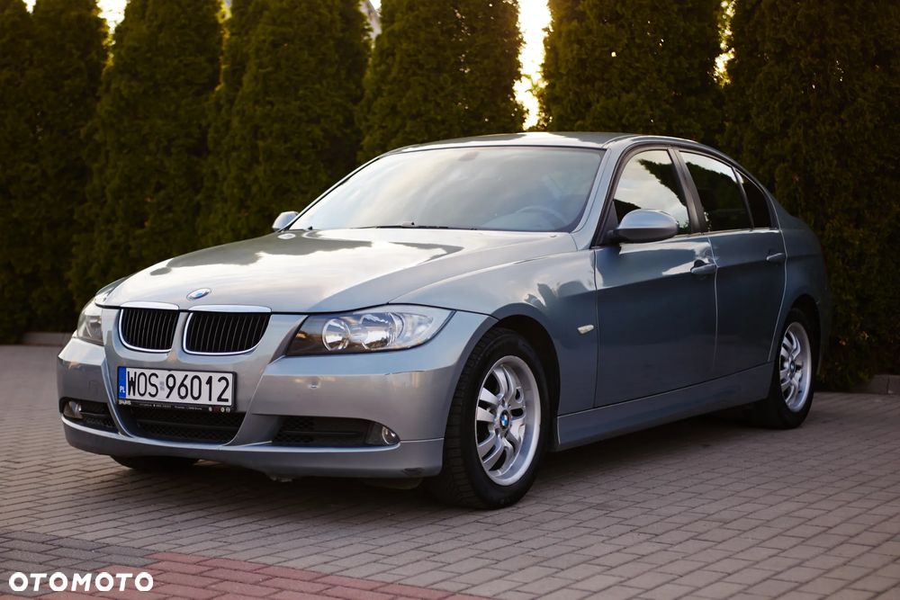 BMW Seria 3 318d DPF - 12