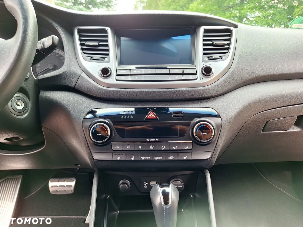 Hyundai Tucson blue 1.7 CRDi 2WD DCT Premium - 9