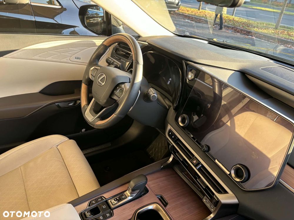 Lexus RX - 27