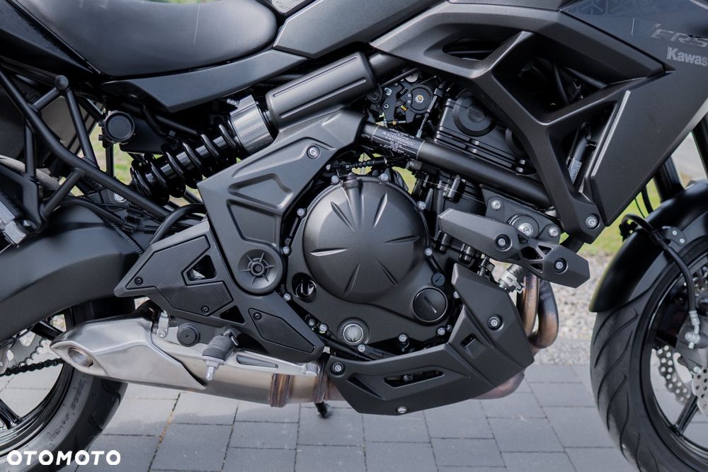 Kawasaki Versys 650 - 17