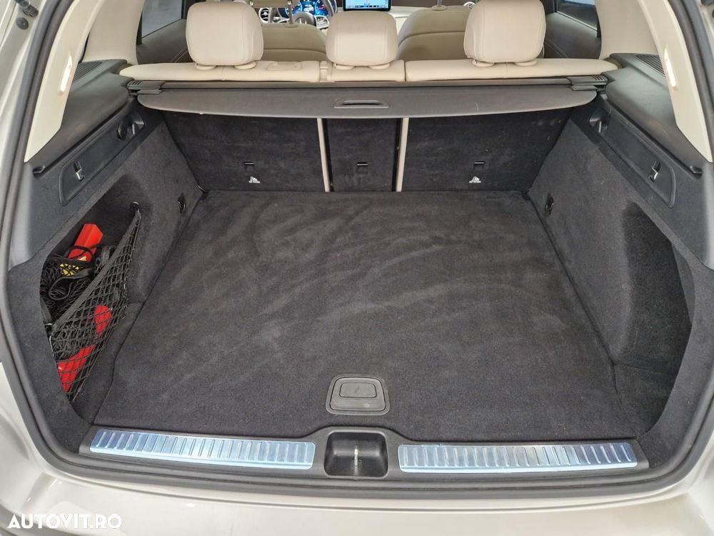 Mercedes-Benz GLC - 34