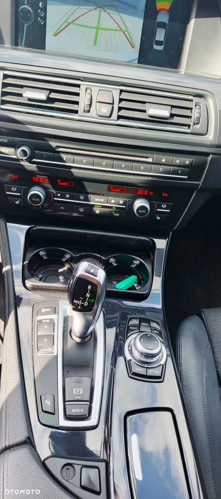 BMW Seria 5 520i - 15