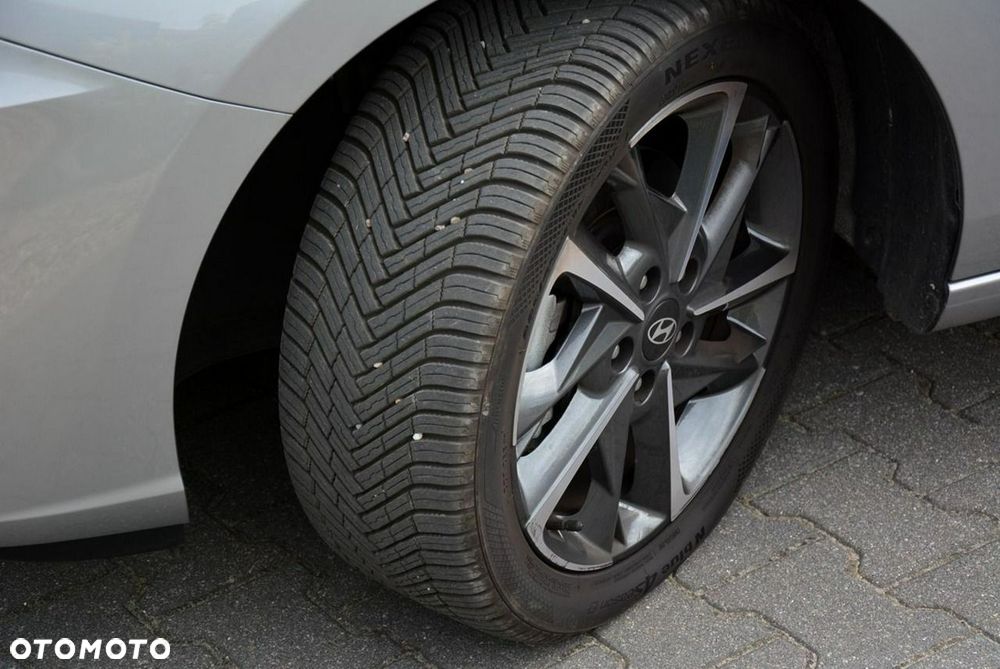Hyundai i30 1.5 T-GDI 48V-Hybrid DCT Advantage - 40