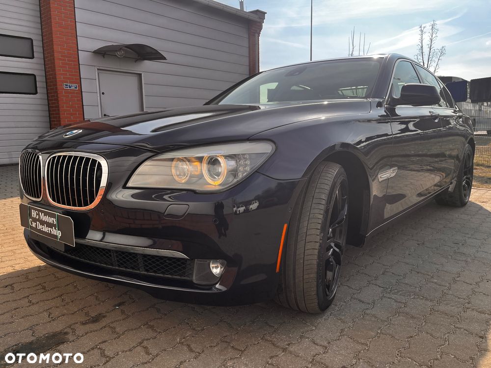 BMW Seria 7 750i xDrive - 2