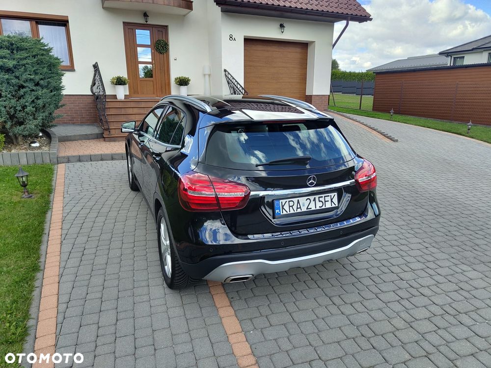 Mercedes-Benz GLA 250 7G-DCT Peak Edition - 18