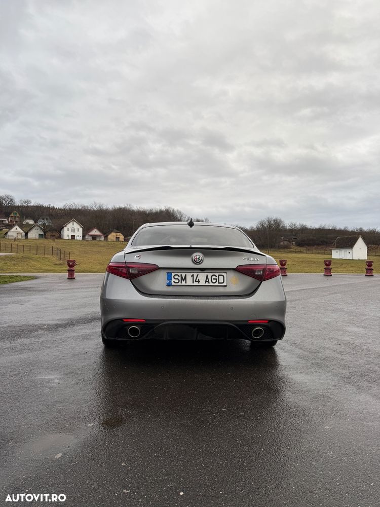 Alfa Romeo Giulia 2.2 AT8-Q4 Veloce - 7