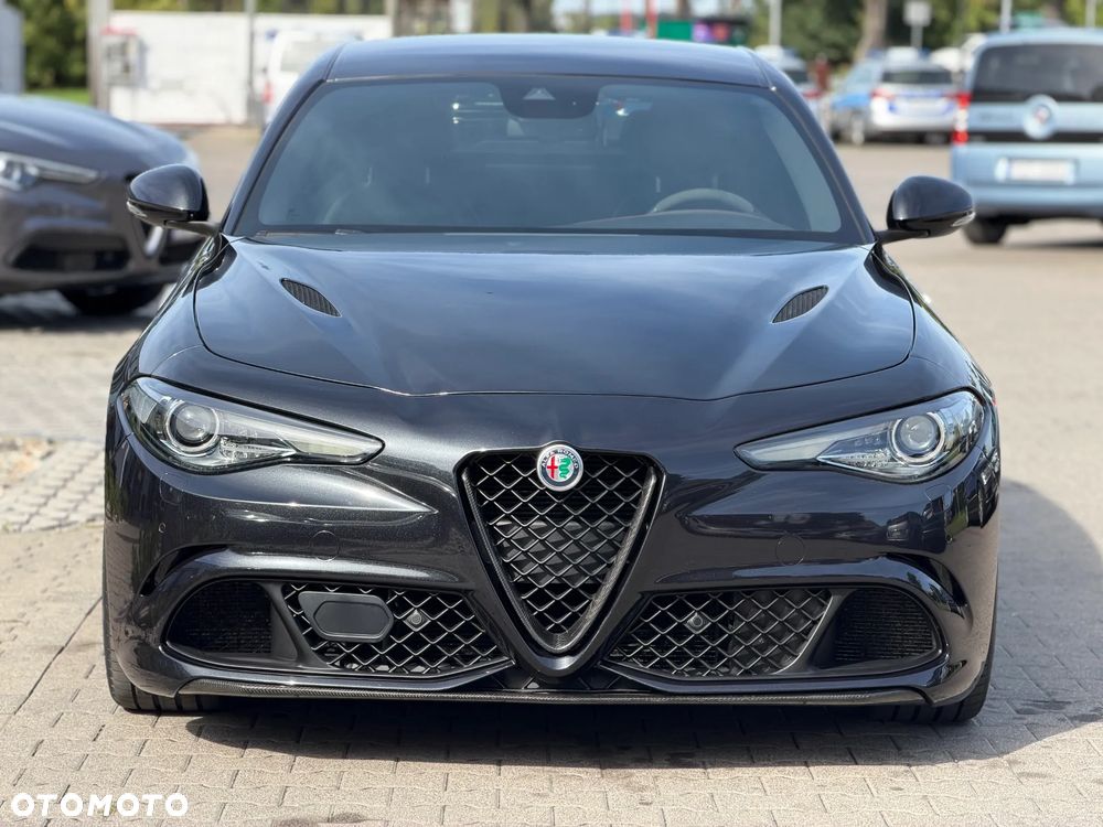 Alfa Romeo Giulia 2.9 V6 Bi-Turbo AT8 Quadrifoglio - 22