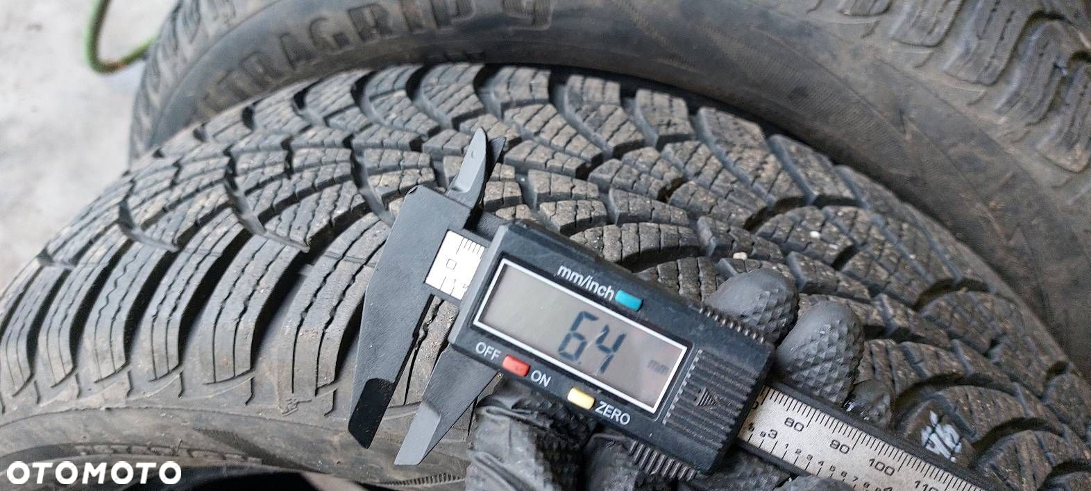 OPONY ZIMOWE 4SZT GOODYEAR ULTRA GRIP 9 185/60R15 - 6
