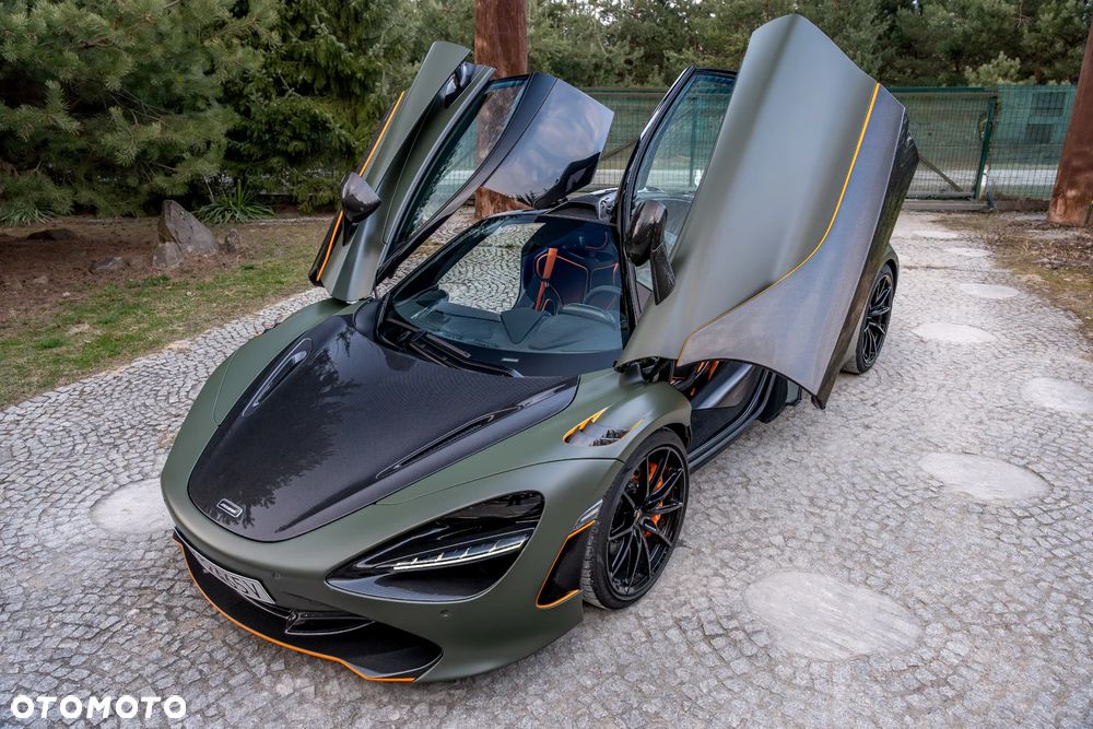 McLaren 720S Coupe - 11