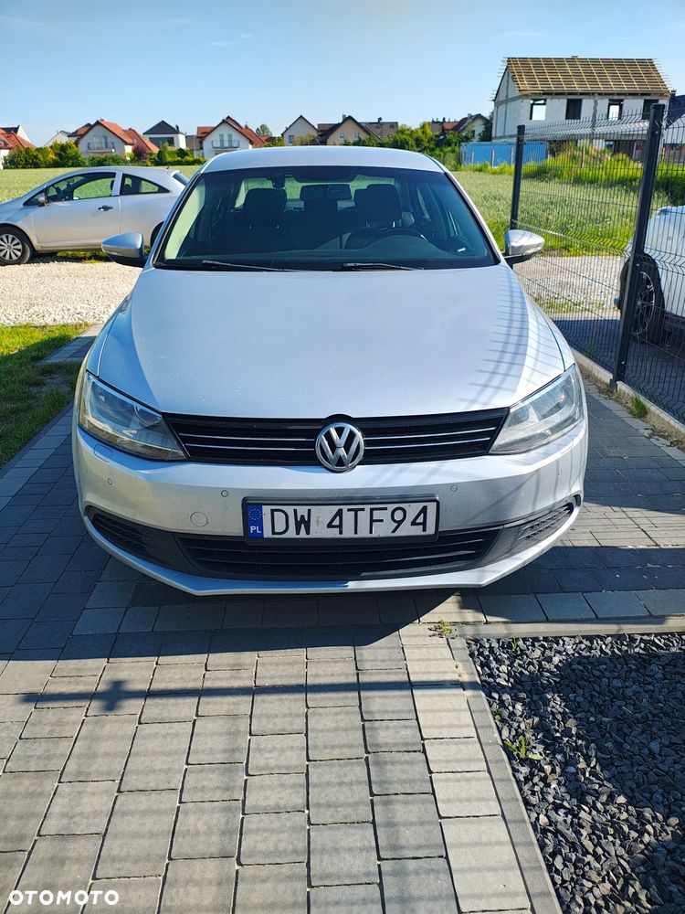 Volkswagen Jetta 1.2 TSI Comfortline - 1