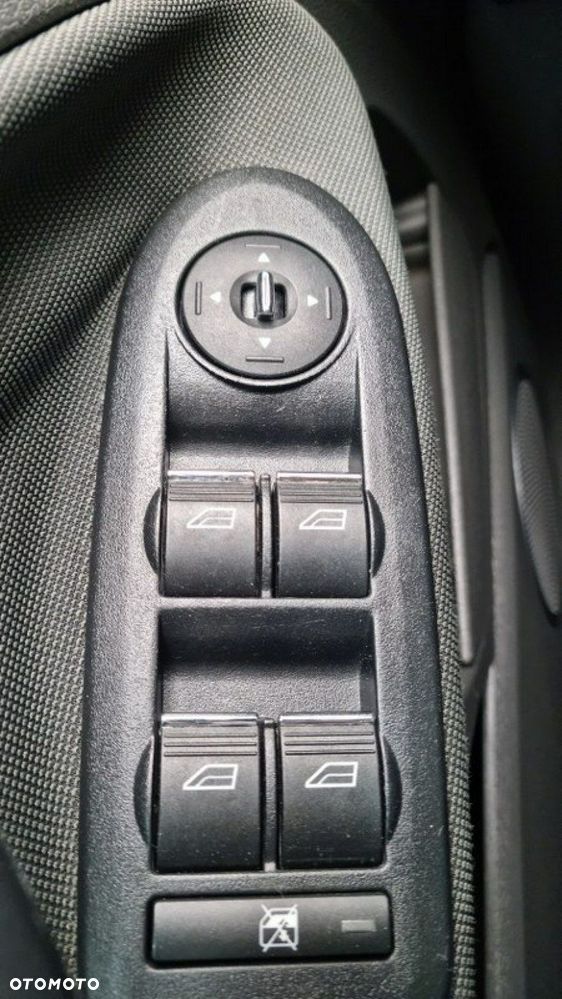 Ford Kuga - 14
