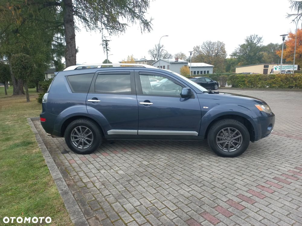 Mitsubishi Outlander - 31