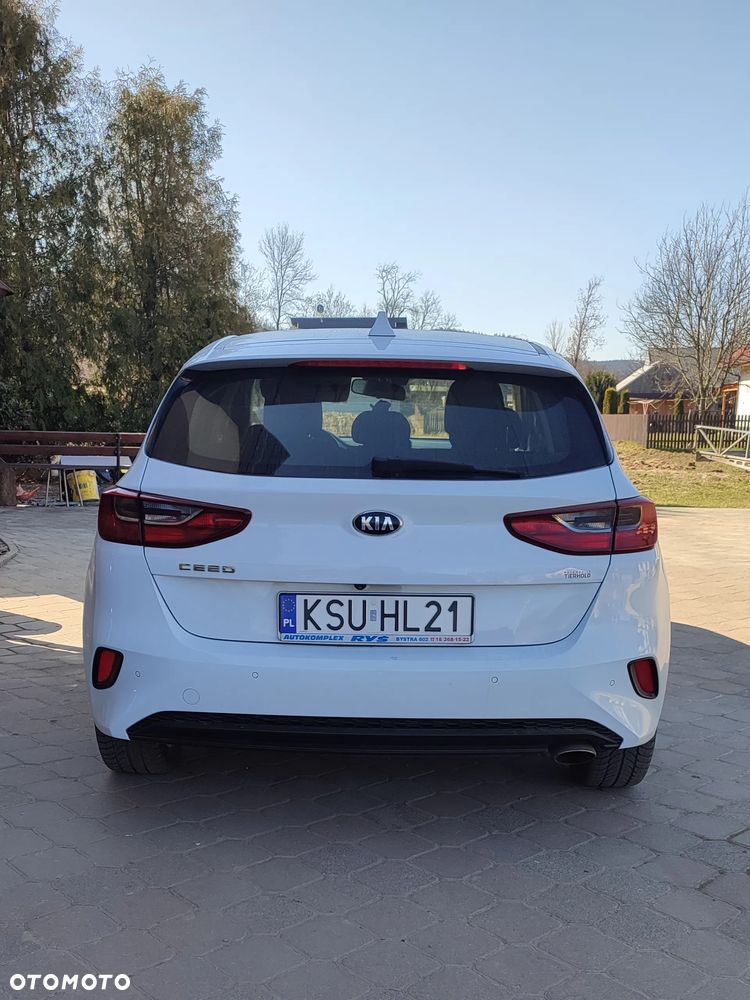 Kia Ceed 1.4 L Business Line - 4