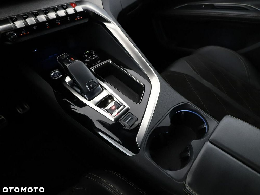 Peugeot 5008 2.0 BlueHDI GT S&S EAT8 - 32