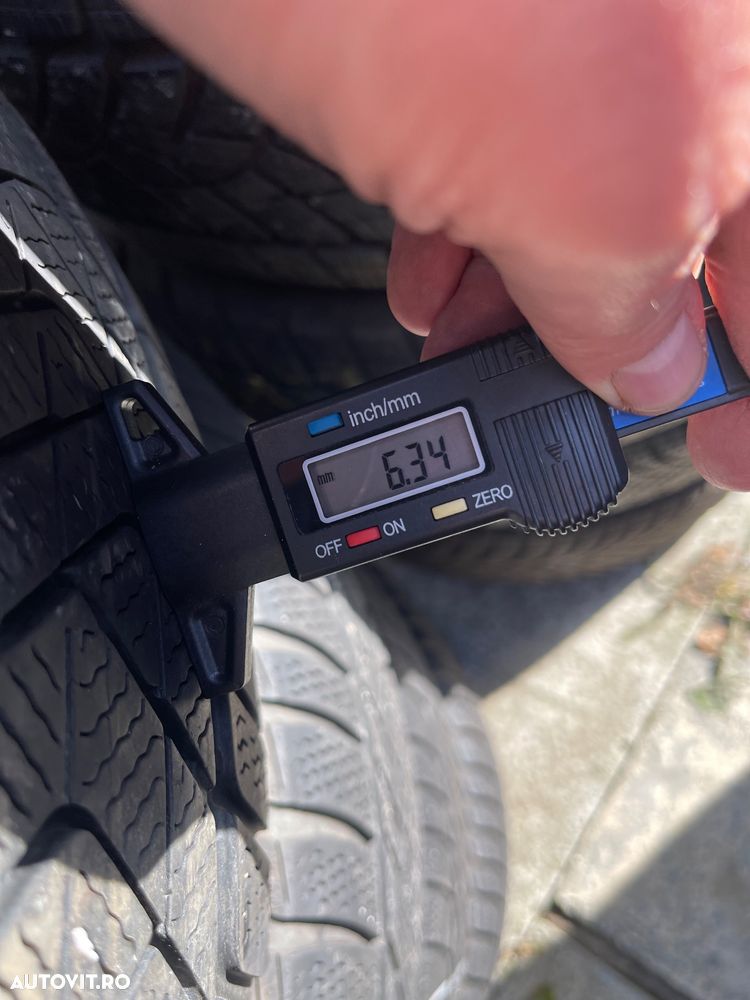 235 50 19 iarnă Pirelli - 8