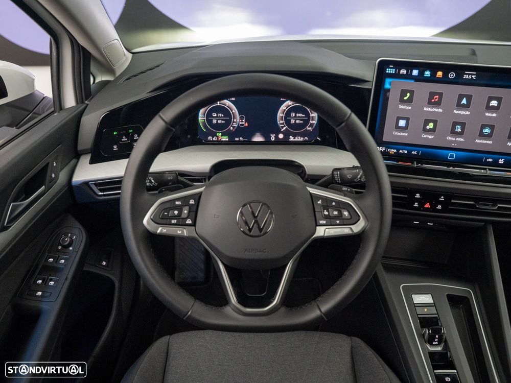 VW Golf 1.5 TSI e-Hybrid Life DSG - 17