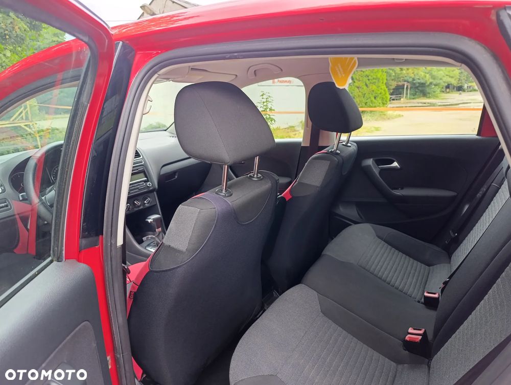 Volkswagen Polo 1.4 16V Comfortline DSG - 16