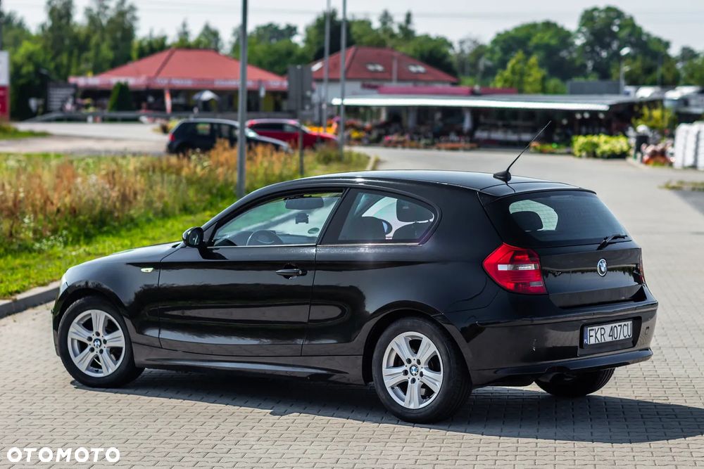 BMW Seria 1 118d - 15