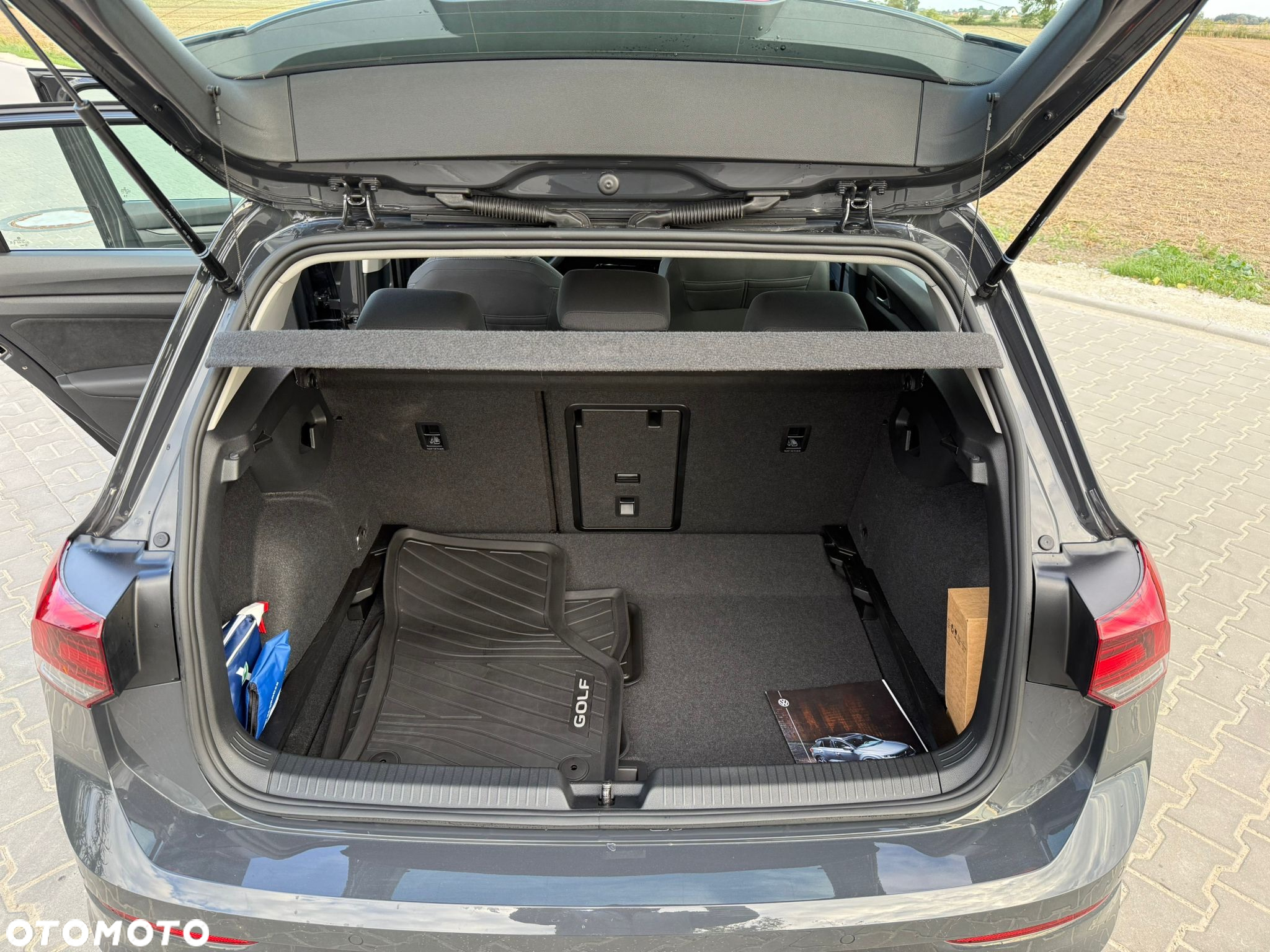 Volkswagen Golf VIII 1.5 TSI Style - 13