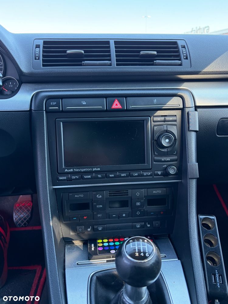 Audi A4 Avant - 28