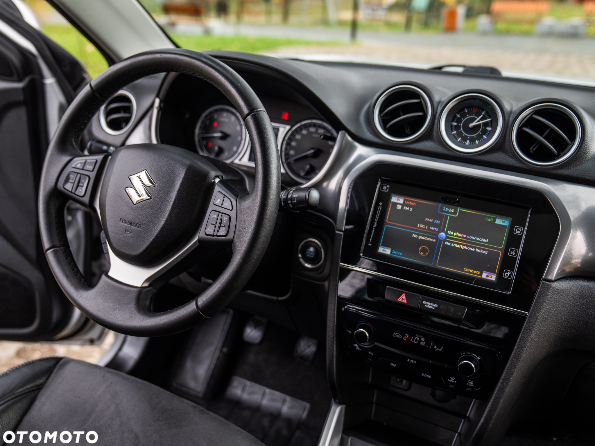 Suzuki Vitara 1.6 Premium 2WD - 30