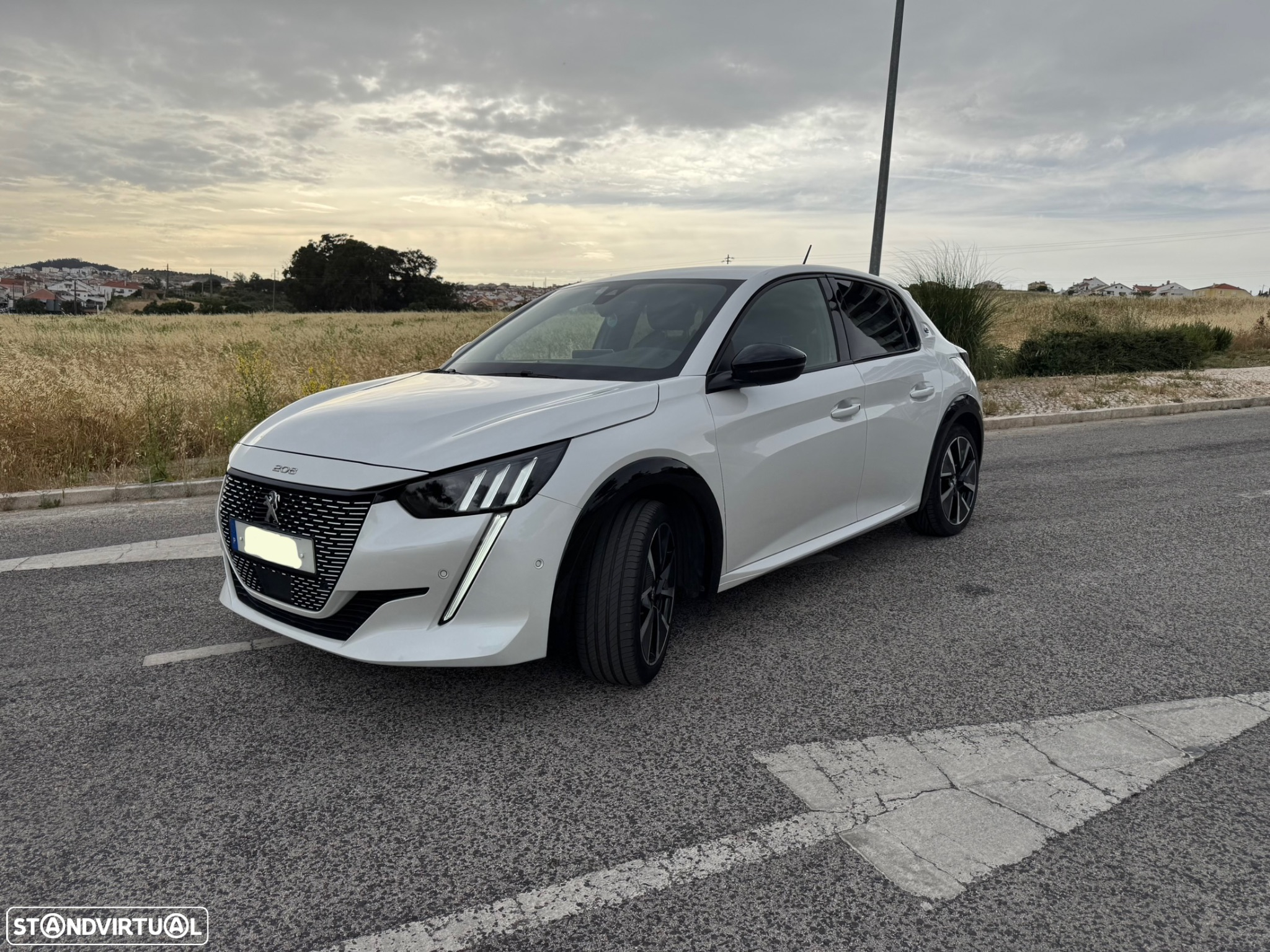 Peugeot e-208 50 kWh GT - 2
