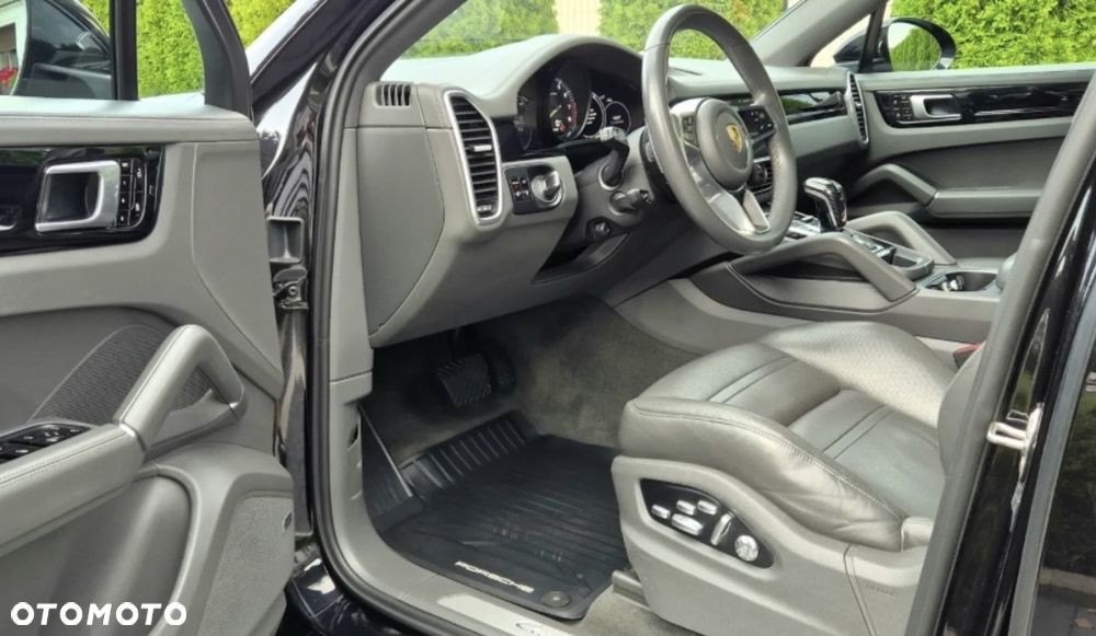 Porsche Cayenne E-Hybrid - 20