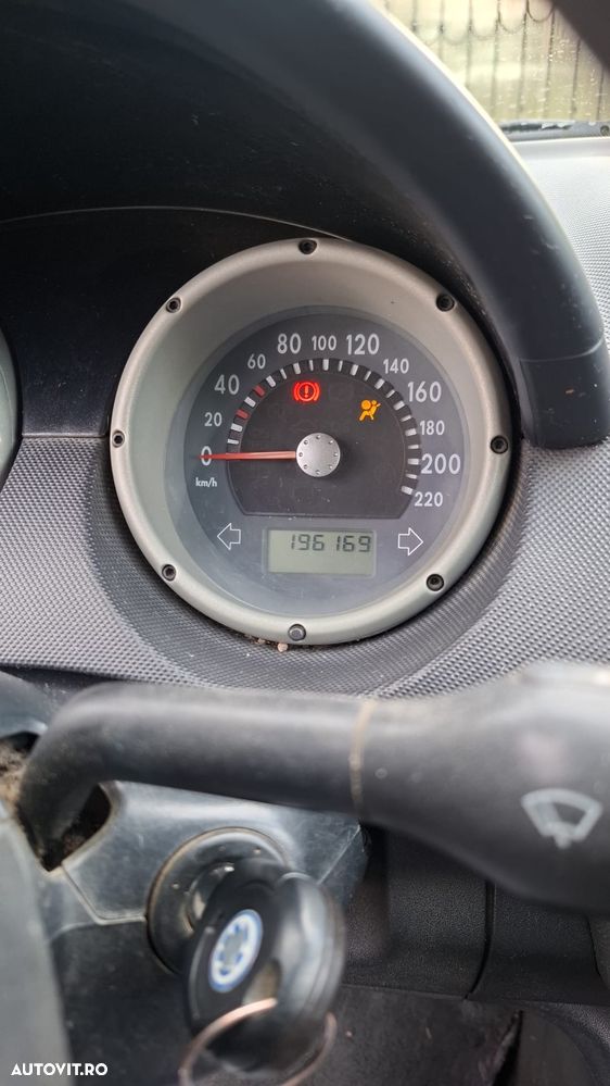 Volkswagen Polo - 8