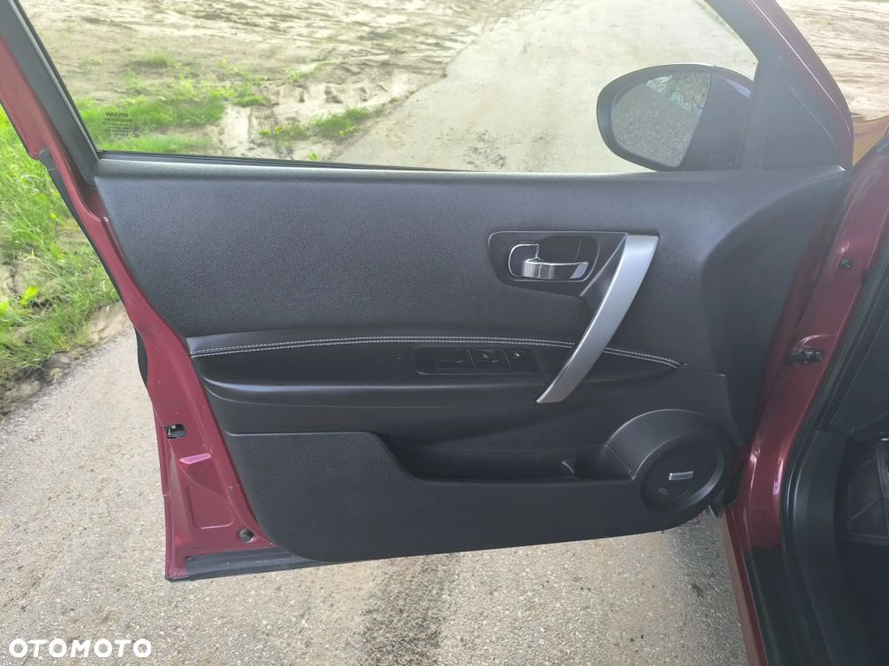 Nissan Qashqai 2.0 Tekna CVT - 8
