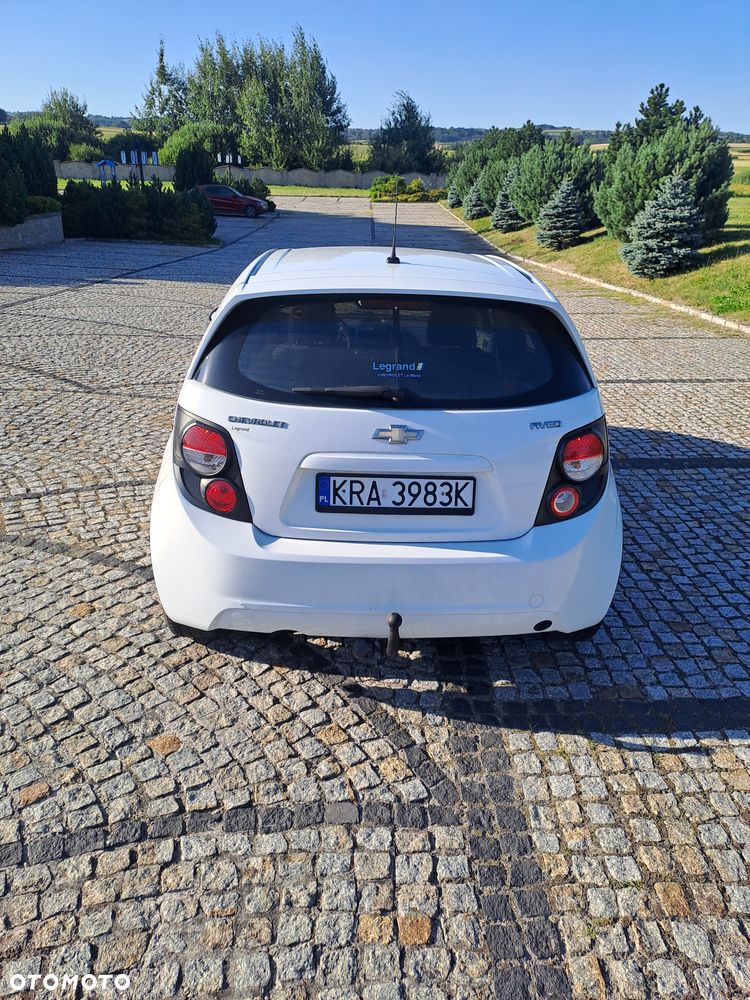 Chevrolet Aveo 1.2 LS - 11