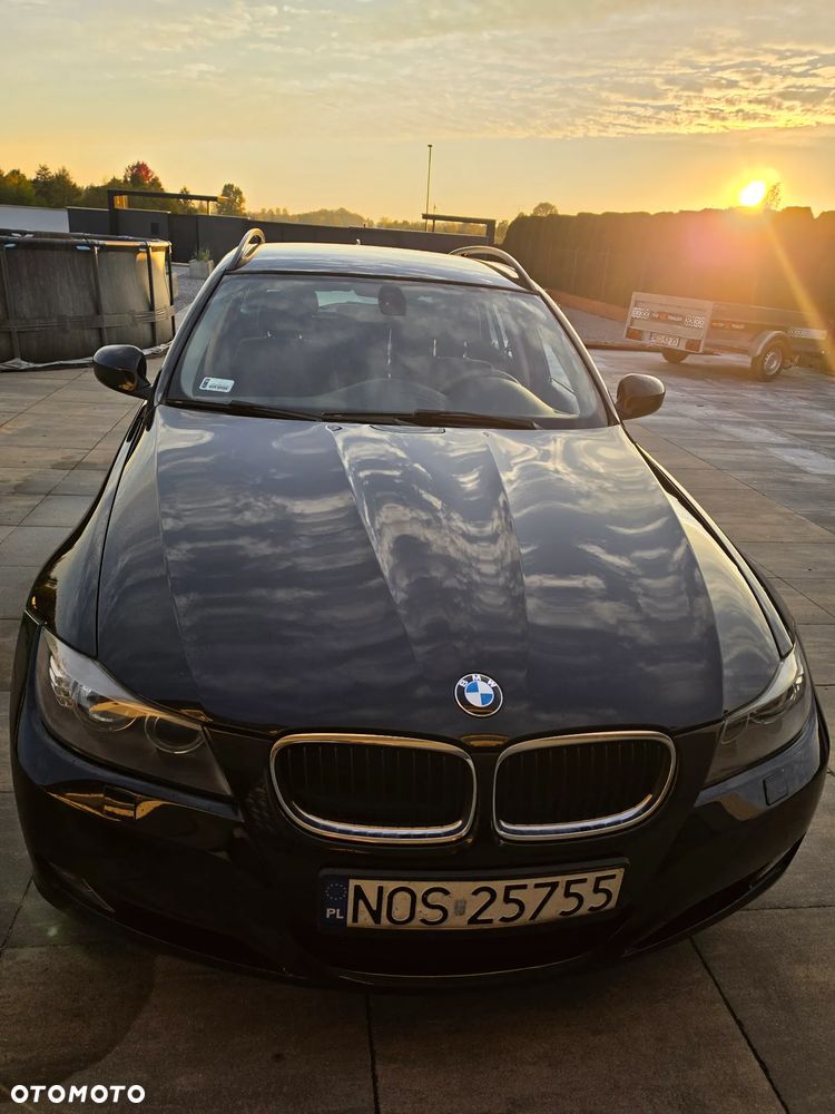 BMW Seria 3 318d - 10