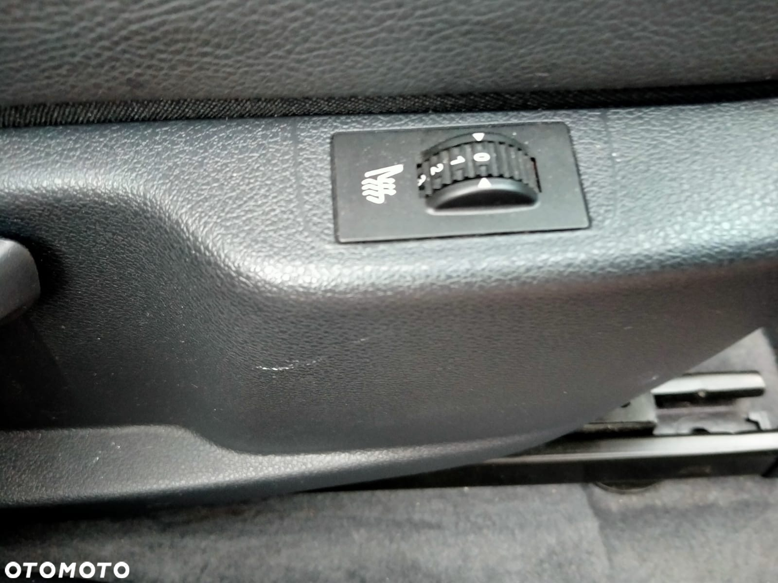 Peugeot 3008 1.6 Allure - 12