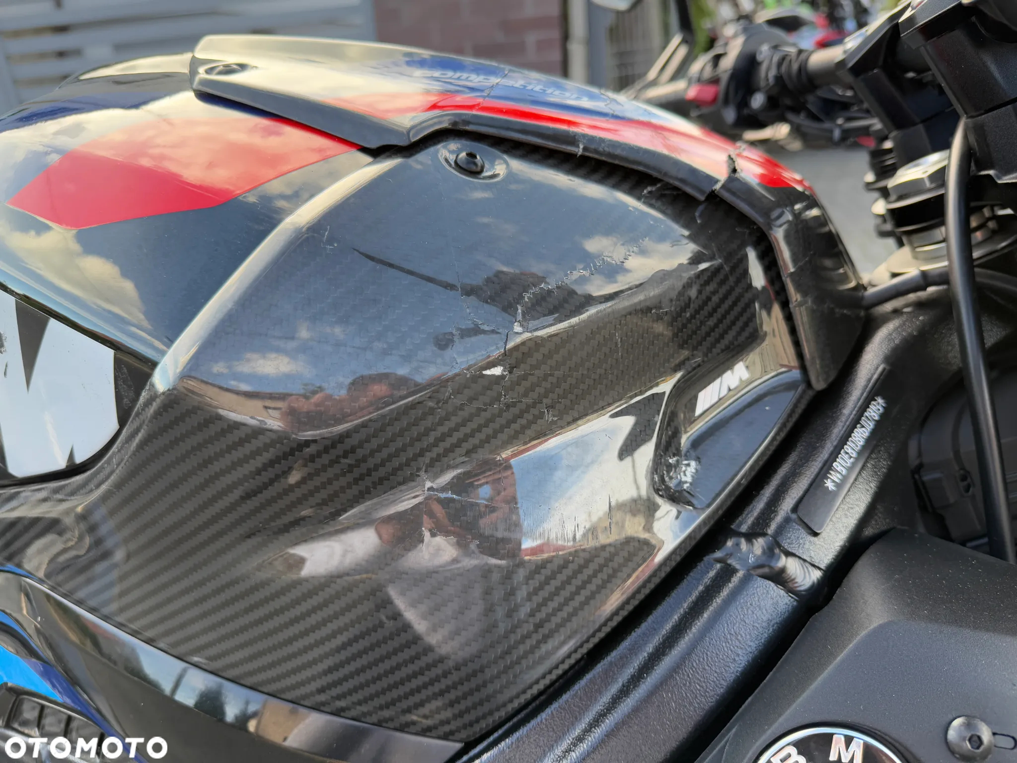BMW S - 32