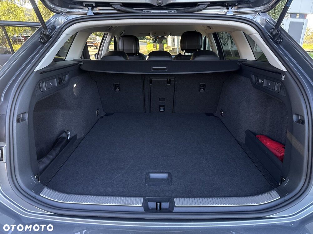 Volkswagen Passat Variant 1.5 TSI ACT mHEV Business DSG - 40