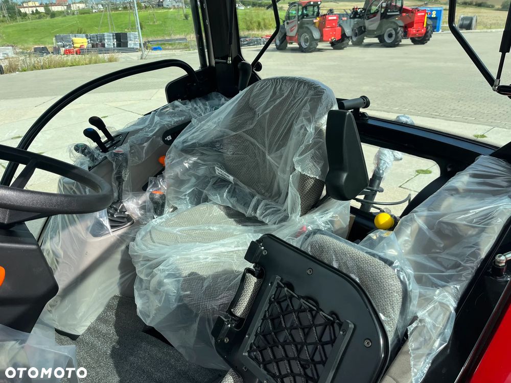 Case IH Farmall 75A - 6