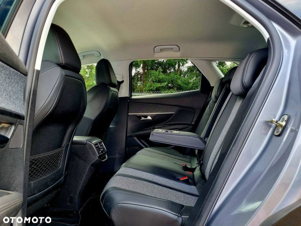 Peugeot 3008 1.5 BlueHDi Allure S&S - 10