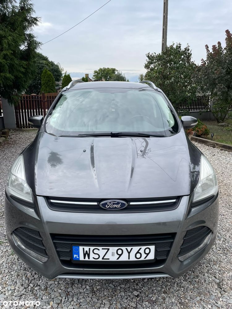 Ford Kuga 2.0 TDCi 2x4 Titanium - 2