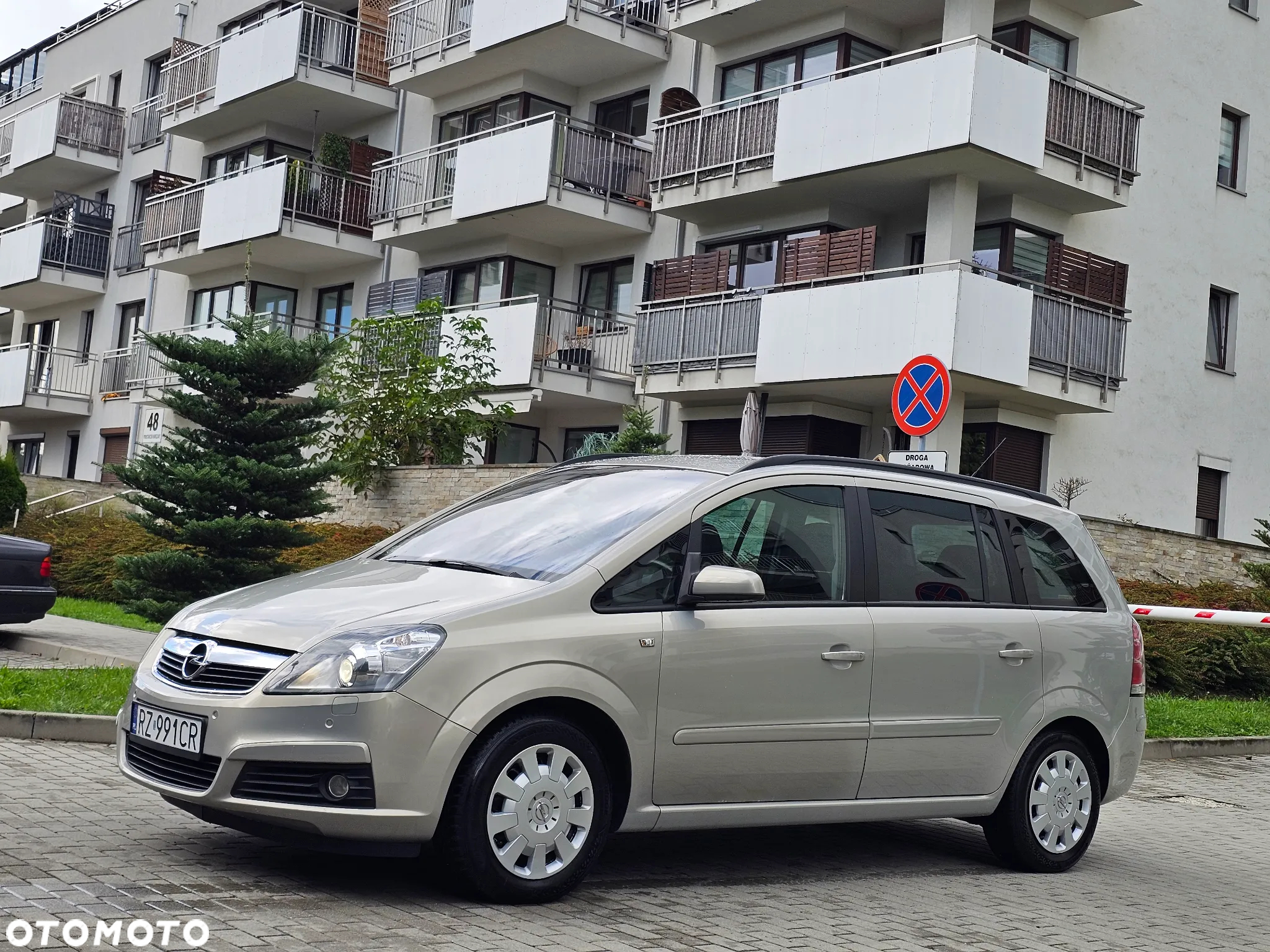 Opel Zafira 1.8 Cosmo Easytronic - 12